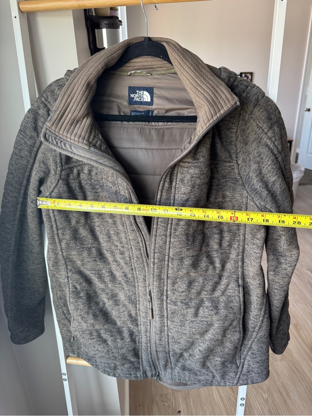 The North Face Women’s Hooded PrimaLoft Insulated Grey Green Parka Jacket Size L - Picture 4 of 8